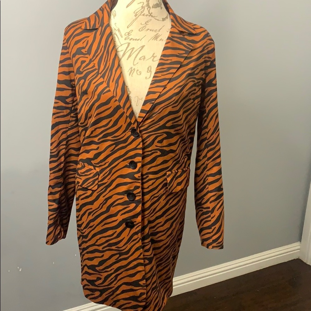 Reselling Tiger printed tuxedo/blazer dress